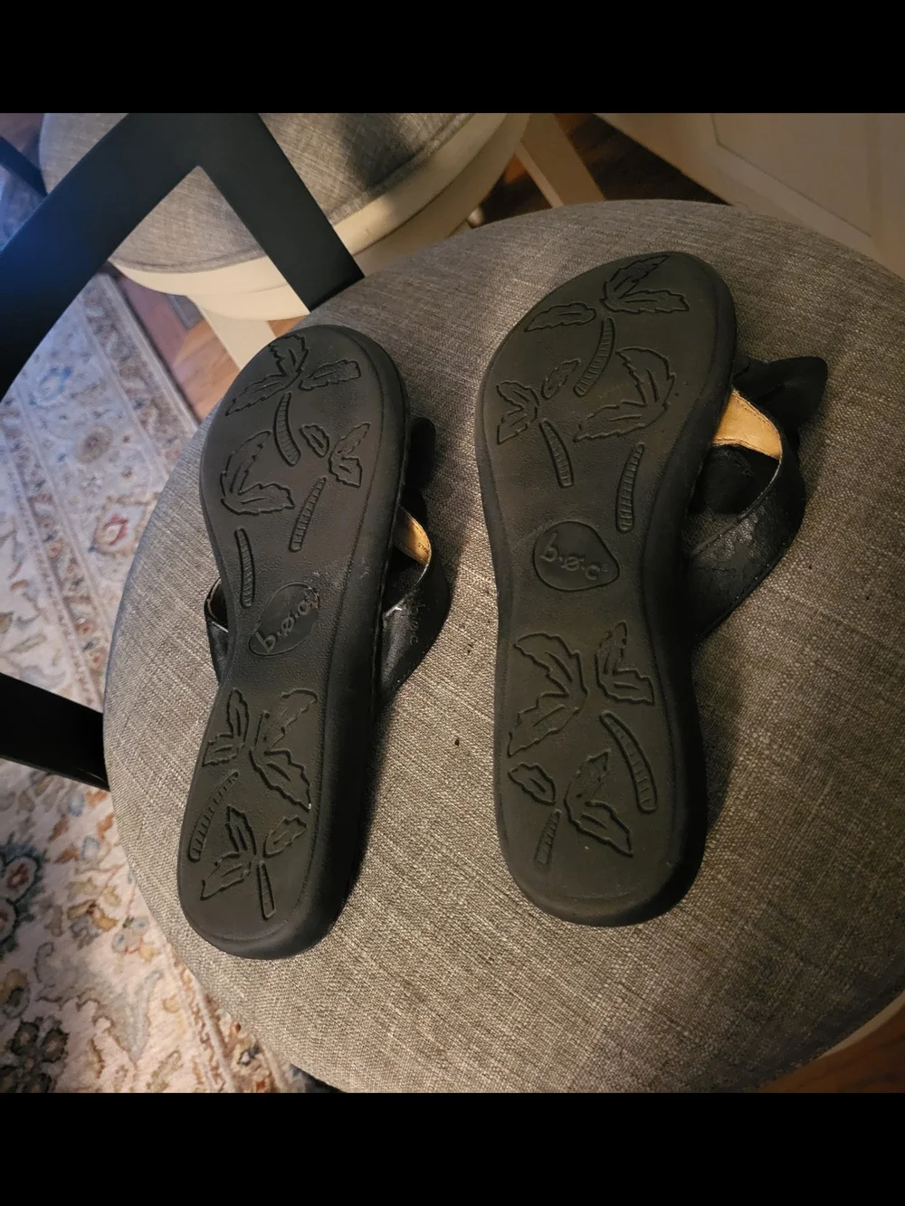 b.o.c. Black Floral Toe-Post Sandals for Women